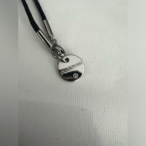 SWAROVSKI Aura Crystal Transparent Lip Gloss Pendant 1.3g - Picture 9 of 9